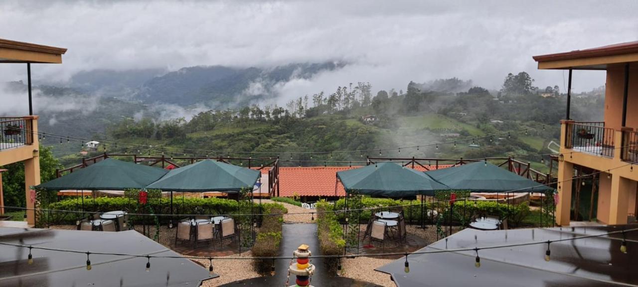 Paraiso Orocay Lodge Экстерьер фото