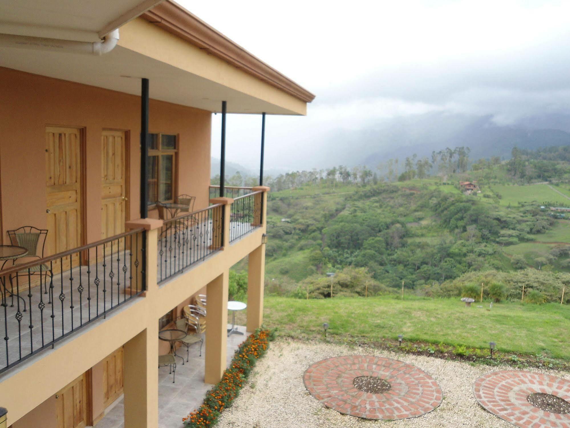 Paraiso Orocay Lodge Экстерьер фото